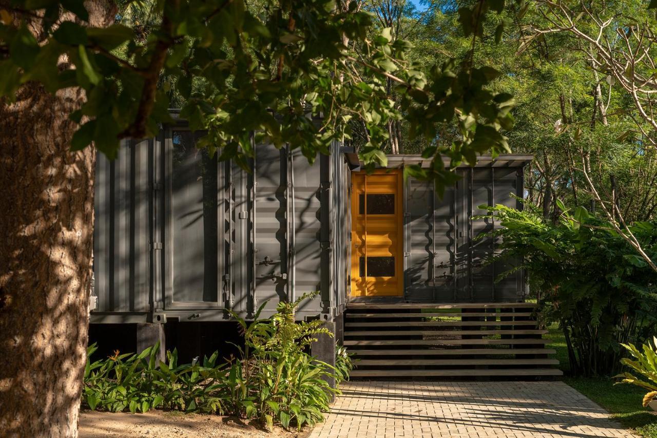Вілла The Box House *